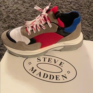 Steve Madden Fresh Sneakers